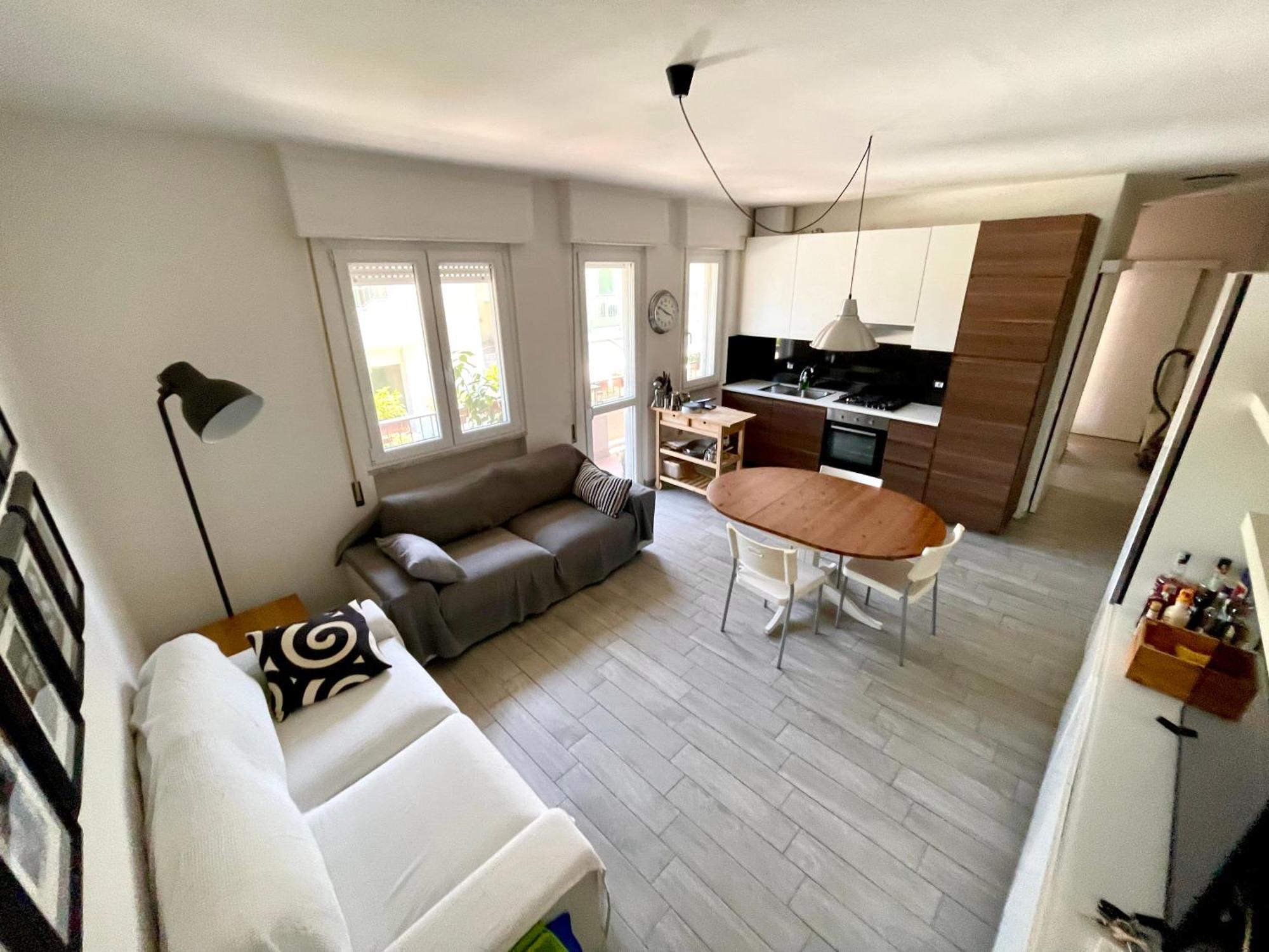 Appartamento Moderno Sul Mare Марина-ді-Масса Екстер'єр фото